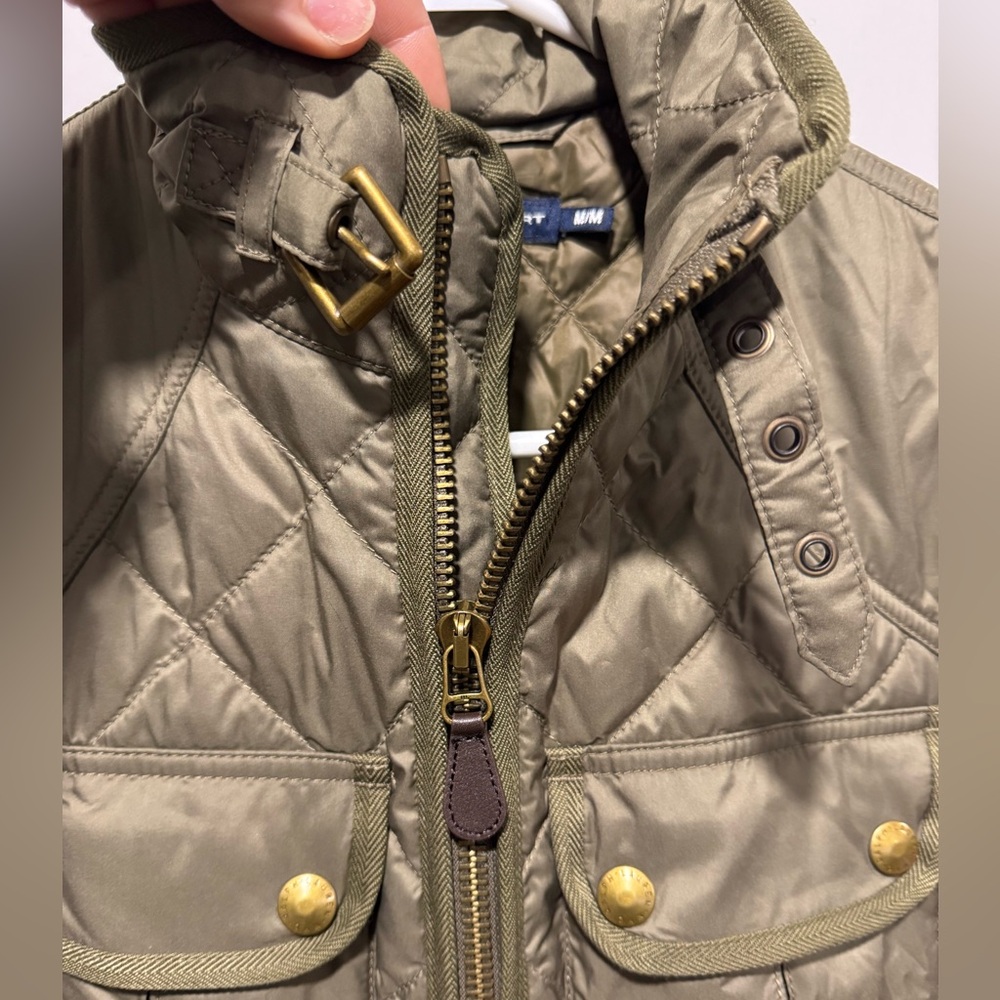 NWOT Women’s Ralph Lauren Sport Quilted Down Vest - Picture 4 of 10